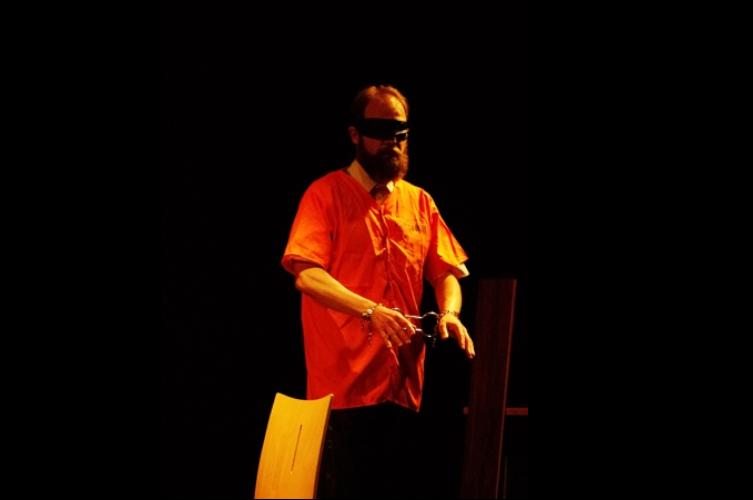 Ma grand-mère fait tourner les tables. - Photo n° 2