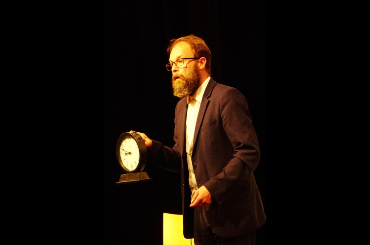 Ma grand-mère fait tourner les tables. - Photo n° 8