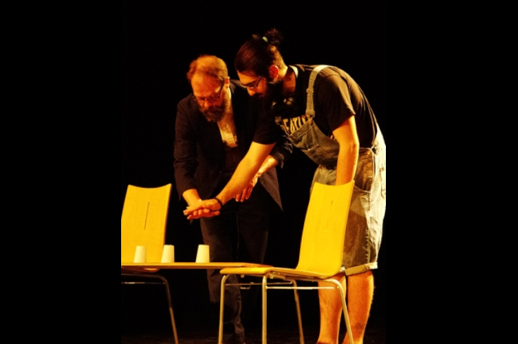 Ma grand-mère fait tourner les tables. - Photo n° 10